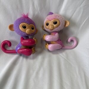 WowWee Fingerlings interactive baby monkeys Lot Of 2